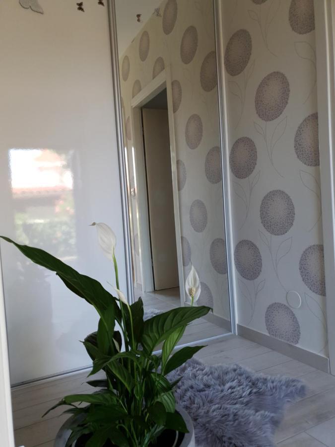 Gulin Apartments Vodice Eksteriør bilde