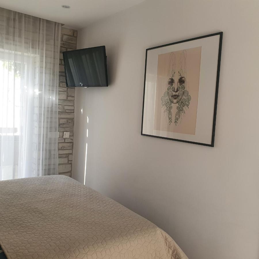 Gulin Apartments Vodice Eksteriør bilde